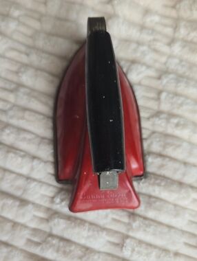 Vintage Sunny Sussn toy Iron